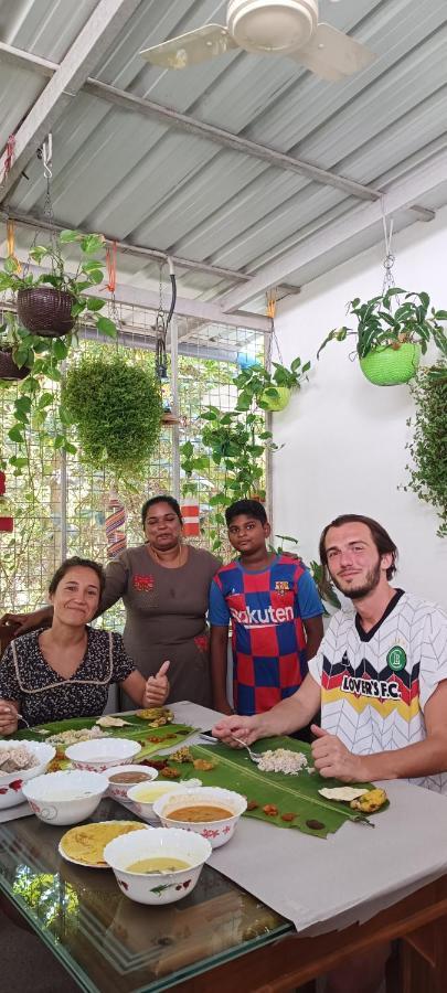 Oyster Marris Homestays Thiruvananthapuram ภายนอก รูปภาพ