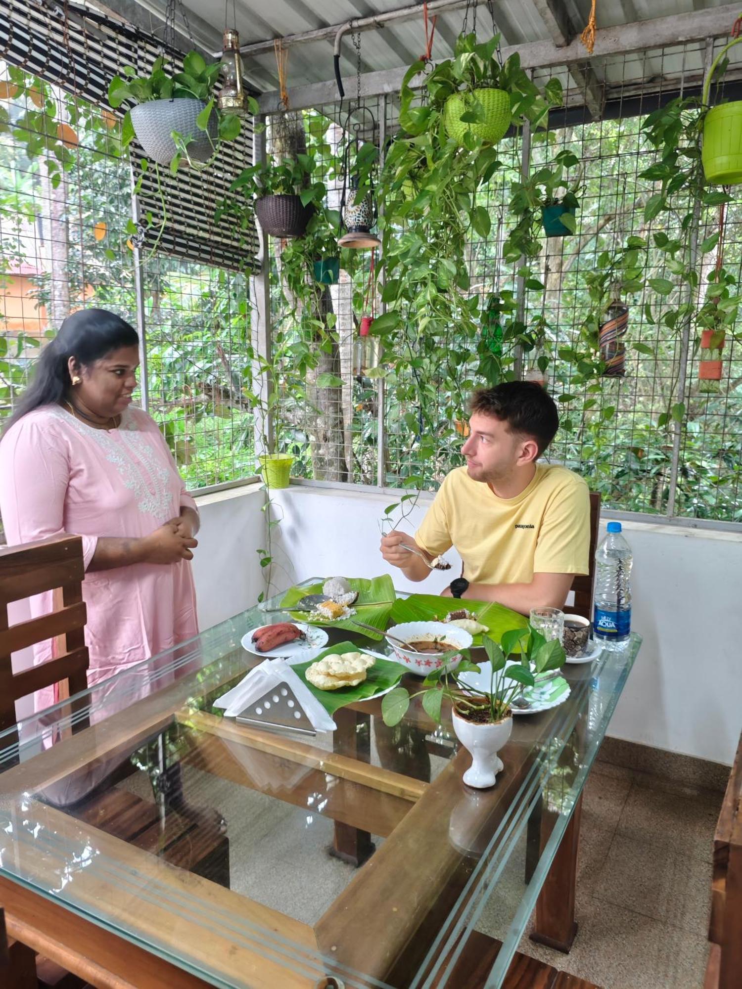 Oyster Marris Homestays Thiruvananthapuram ภายนอก รูปภาพ